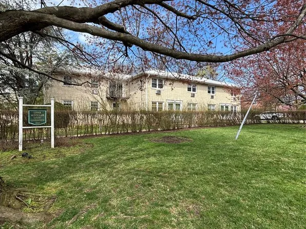 470 Valley Rd #C003a, Montclair, NJ 07043