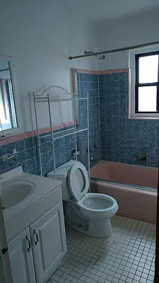 Rented by Metroline Realty | media 14