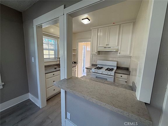 5th image of 4152 Locust St