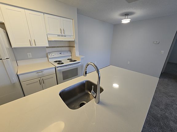2nd image of 5122 Eastwinds Dr