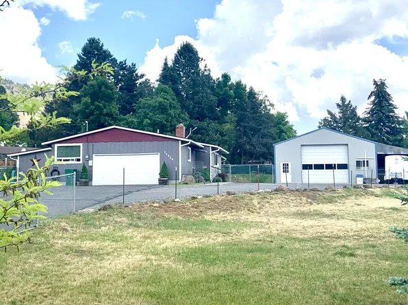11928 Mallory Dr, Klamath Falls, OR 97603