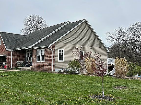 2nd image of 1421 N 2200 East Rd