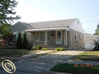 1st image of 1668 Myron Ave