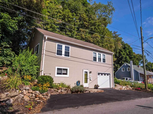 12 Watson Street, Pittsfield, NH 03263