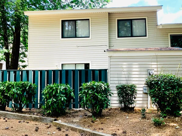 4700 Walden Pond Dr APT C, Raleigh, NC 27604