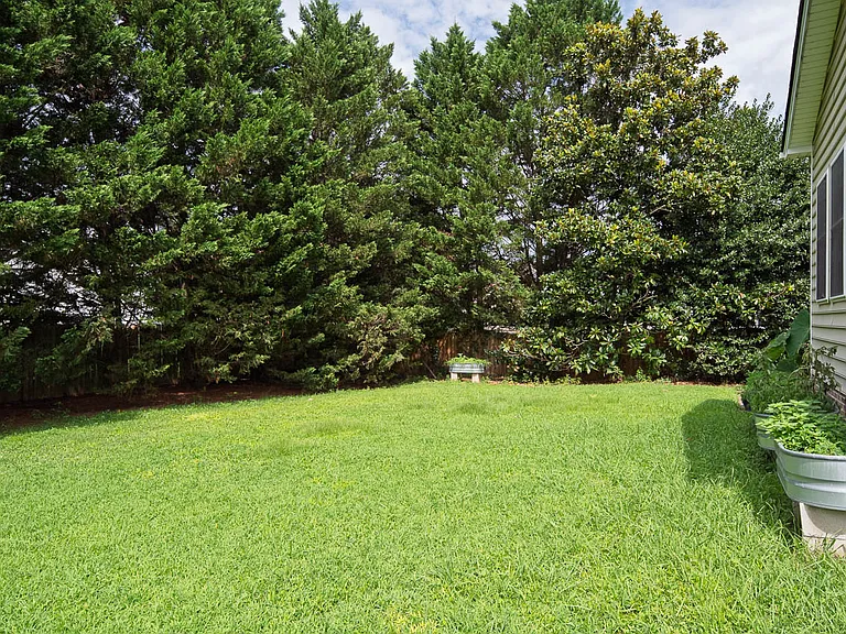 200 Stablegate Dr — Photo 33