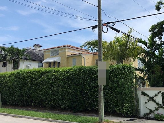 2nd image of 608 SE 26th Ave