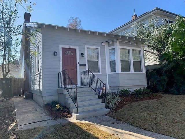 1st image of 4304 Fontainebleau Dr