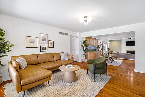 2140 Adrienne Dr Photo 1