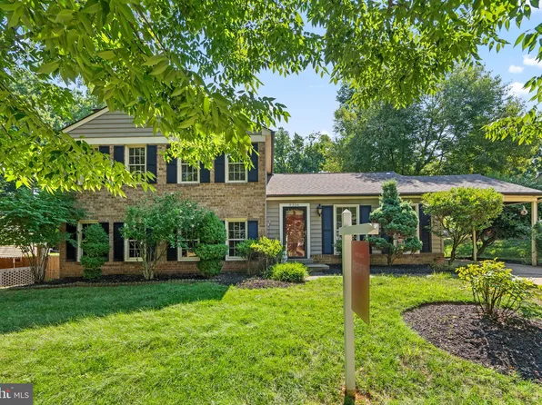 9306 Locksley Rd, Fort Washington, MD 20744