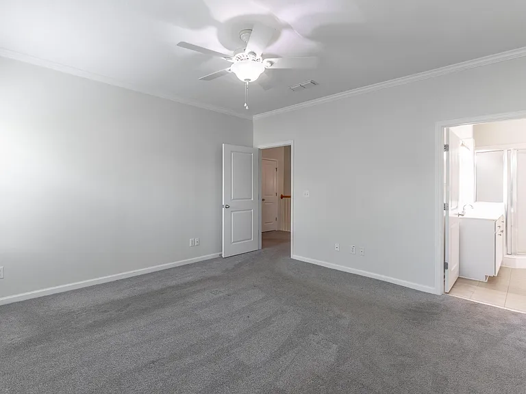 2105 Regency Ct — Photo 23
