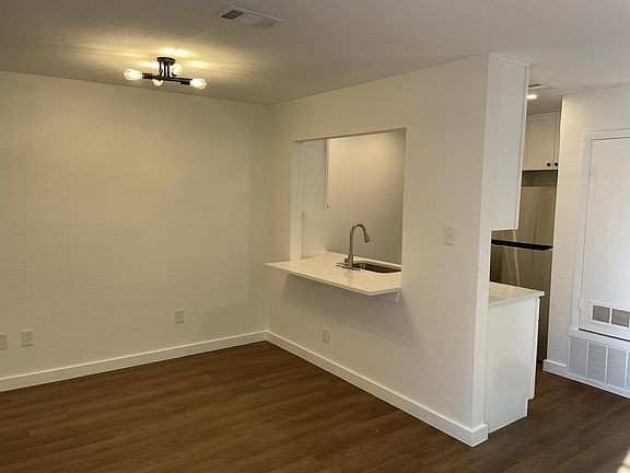 4th image of 10000 E Rutland Vlg Unit A