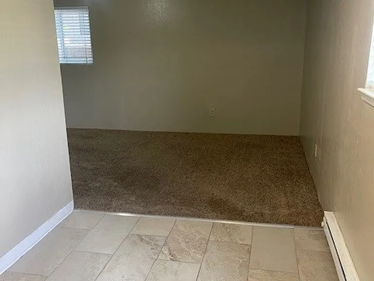 1413 N Virginia St — Photo 3