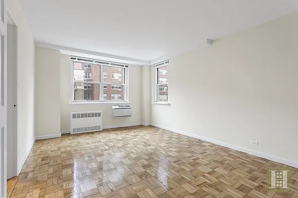 Rented by Halstead Real Estate | media 17