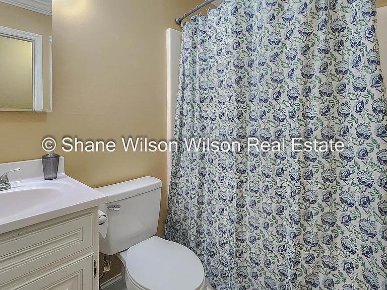 151 Kathy Dr — Photo 17