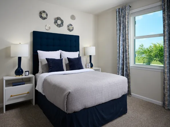 5481 Hampton Park Cir, Vero Beach, FL 32966