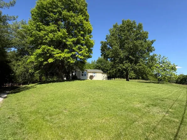 9828 State Route 492, Sturgis, KY 42459