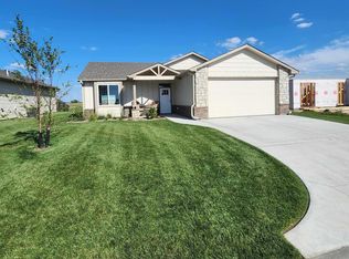 1257 E Park Glen Ct, Clearwater, KS 67026