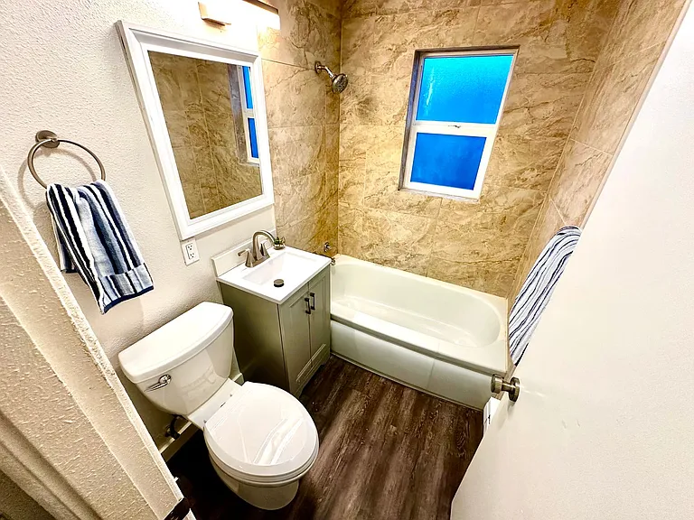 M street Apartments — Photo 11
