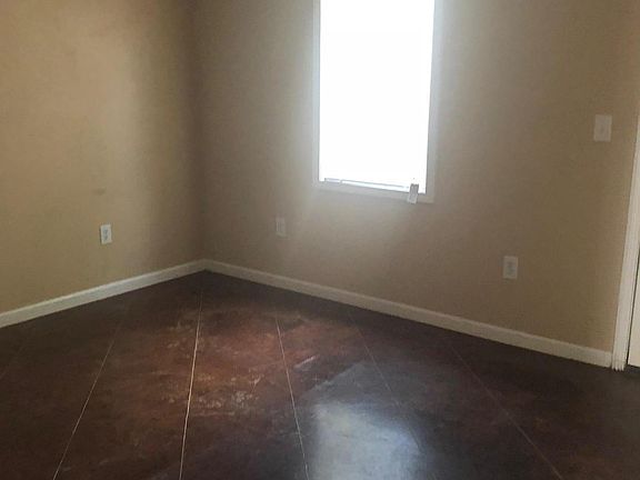 5th image of 40 Dobby Ln