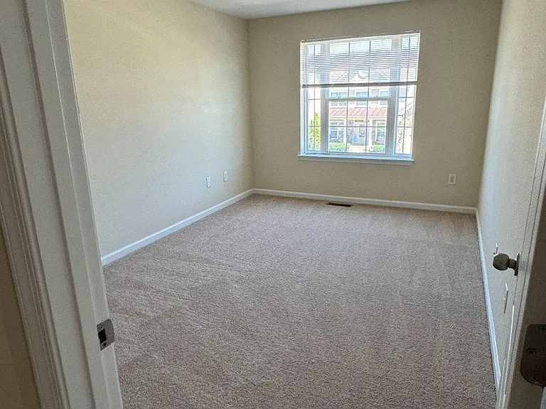 11151 Saint Christopher Dr — Photo 25