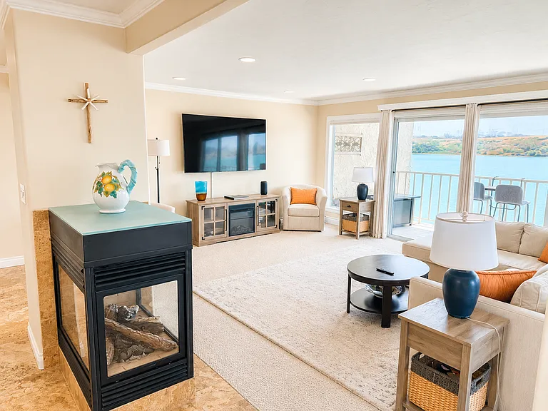 4747 Marina Dr #15 — Photo 5