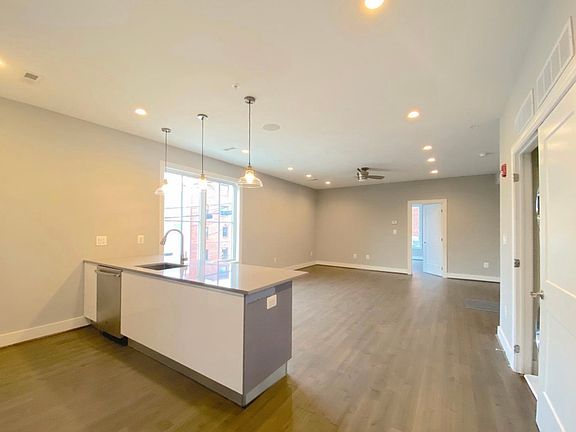 3rd image of 625 Park Rd NW APT 207