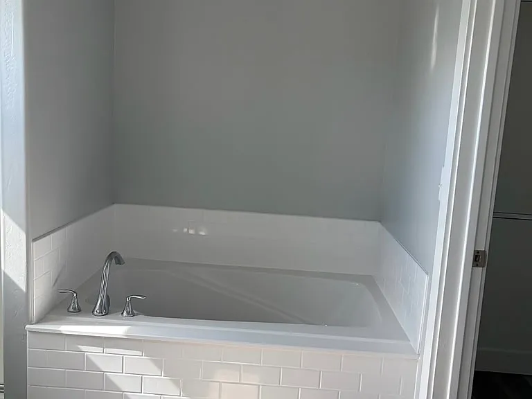 2412 N 200 E — Photo 6
