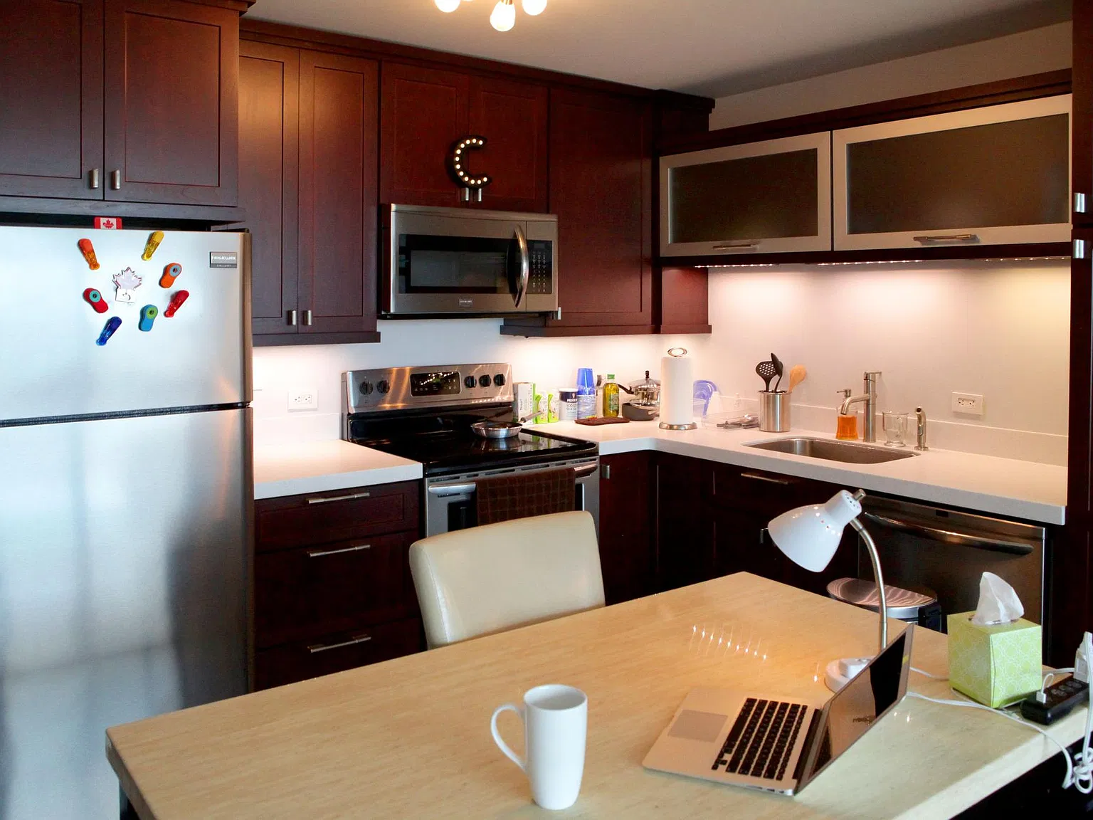 Studio, 575 sqft, $1,975 — Photo 3