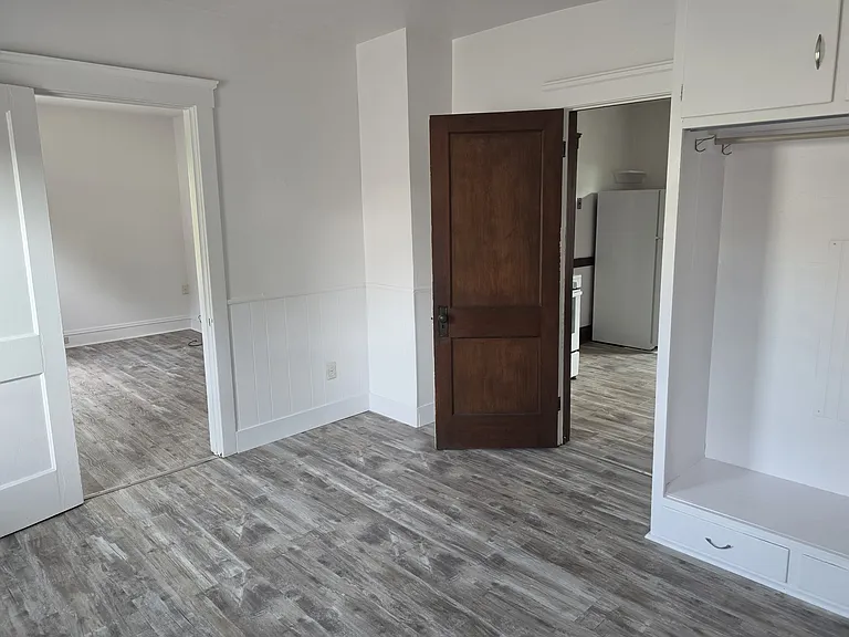 1602 Hopkins Ave — Photo 7