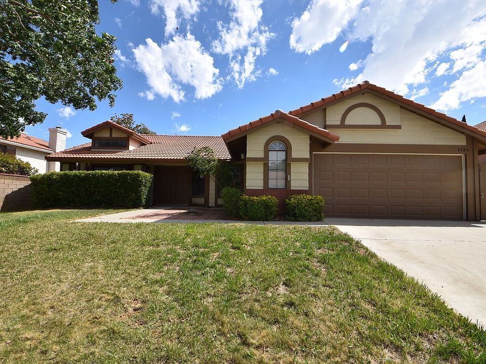 1st image of 4704 Grandview Dr