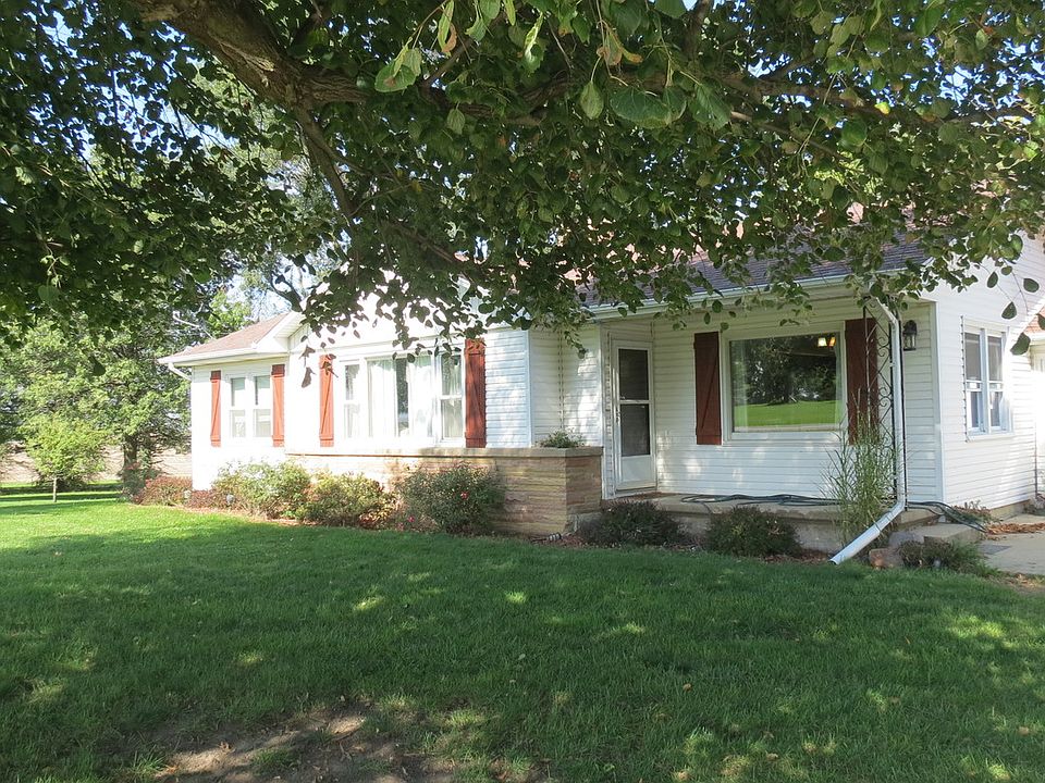 8283 E 8000n Rd, Grant Park, IL 60940 | Zillow