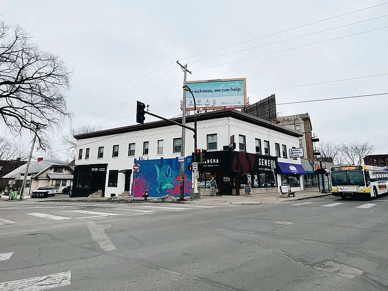 2601 Hennepin Ave — Photo 13