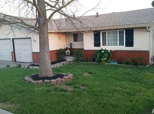 761 E C St, Oakdale, CA 95361