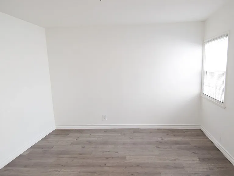 10385 W Olympic Blvd — Photo 9