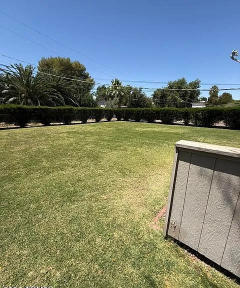 2545 E Clarendon Ave #3 — Photo 19