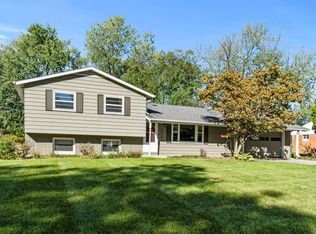 4201 Oakleaf Dr, Fort Wayne, IN 46815