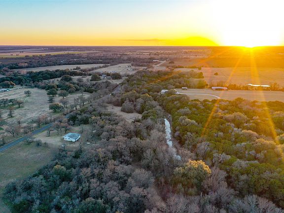 3rd image of 3697 N Rock Creek Loop