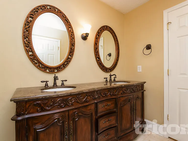 6583 Oakwood Dr — Photo 14
