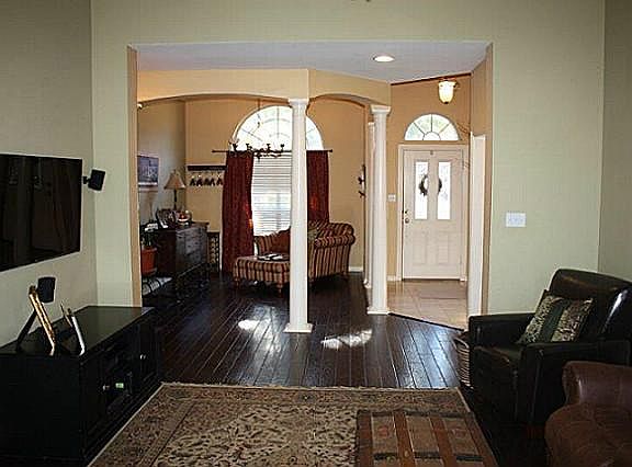 3rd image of 2408 Covington Dr