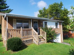 205 Cedar Ln, Gray, TN 37615