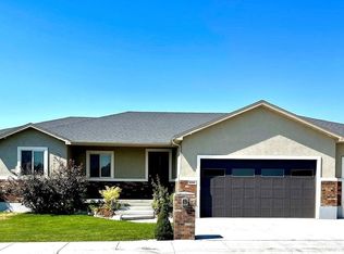 690 Lochsa Loop, Heyburn, ID 83336