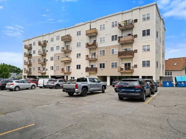 84 Aborn St Unit 2403, Peabody, MA 01960
