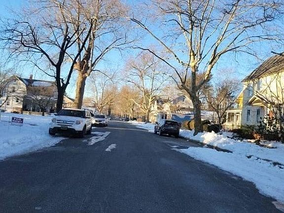 4th image of 359 Buffalo Ave