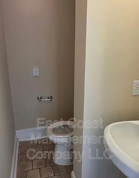 3235 Eastern Ave #1 — Photo 11