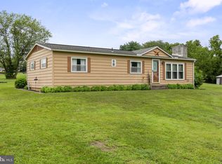 118 Oak Hill Rd, Carlisle, PA 17015