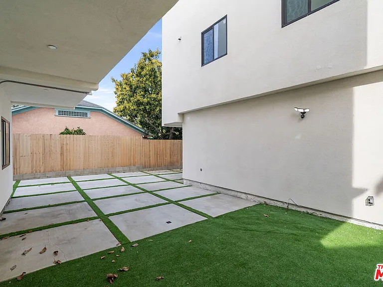 913 N Hobart Blvd #1/4 — Photo 33
