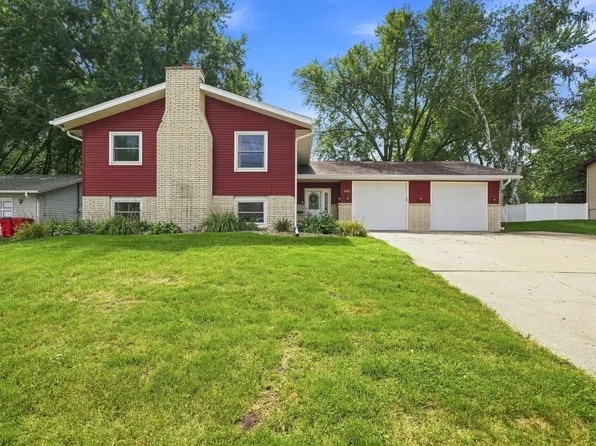 308 3rd St NE, Byron, MN 55920