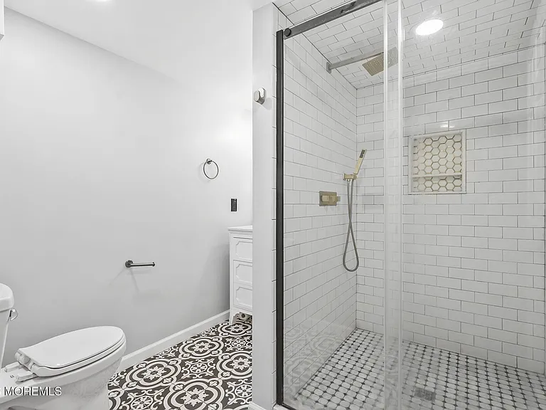 424 Tall Oak Ln — Photo 18