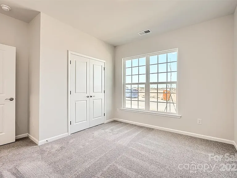 5944 Oak Branch Cir #5944 — Photo 11